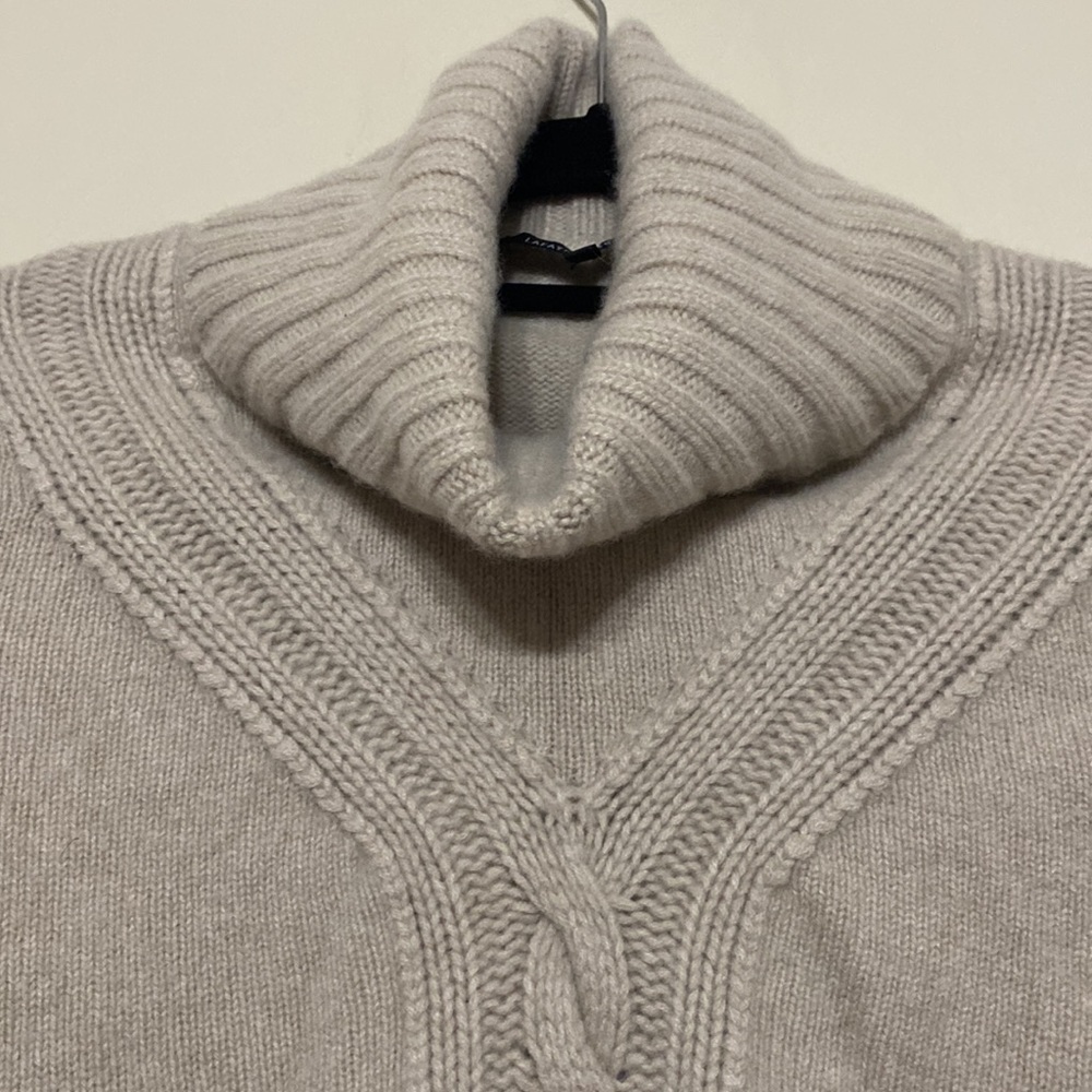 Lafayette 148 NY women fisher sweater turtleneck 100% cashmere M beige fall lux - Picture 2 of 11